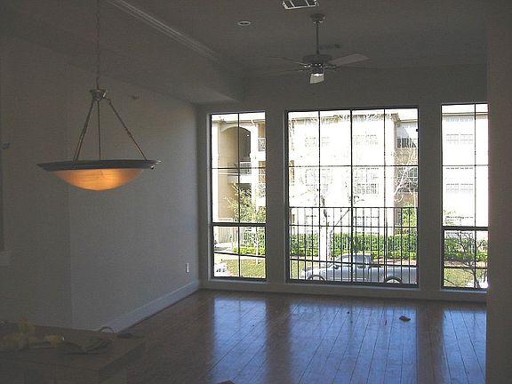 3rd image of 100 McGowen St Unit D