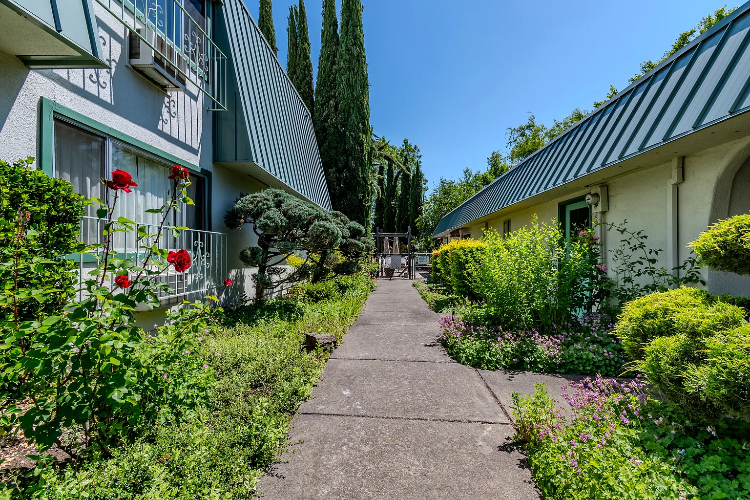 349 W Pine St #2B photo 1