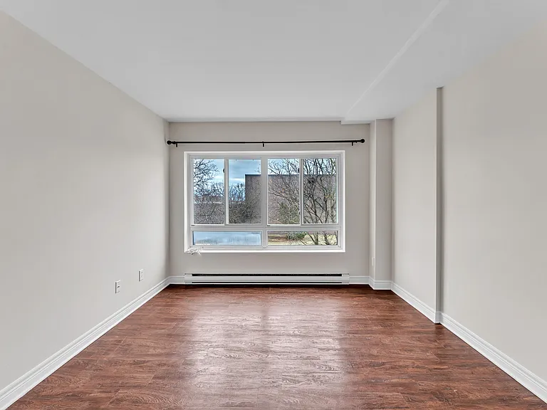 7 Briceland St — Photo 13