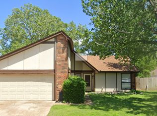 4004 Regatta Rd, Yukon, OK 73099