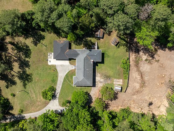 2nd image of 3215 Skinner Mill Road