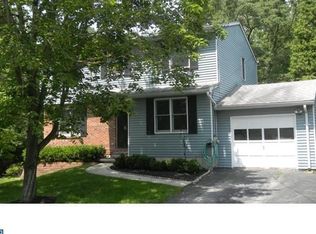 12 Locust St, Newtown Square, PA 19073