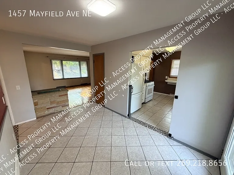1457 Mayfield Ave NE — Photo 8