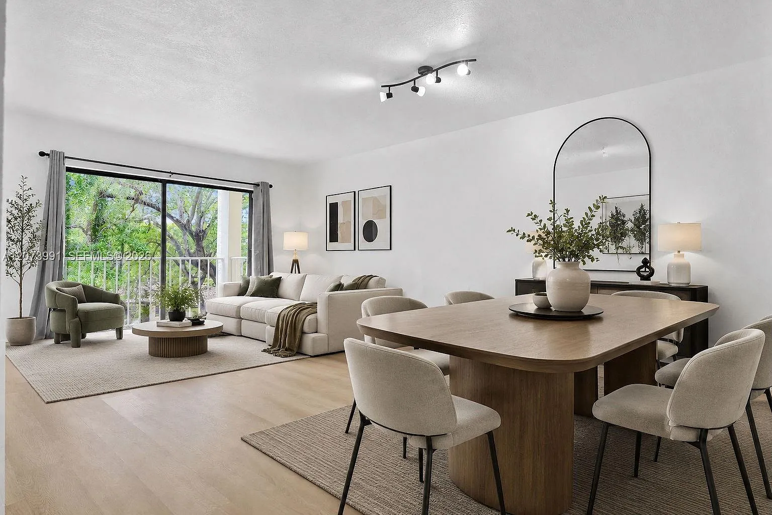 Wisperwood Village Condo — Photo 1