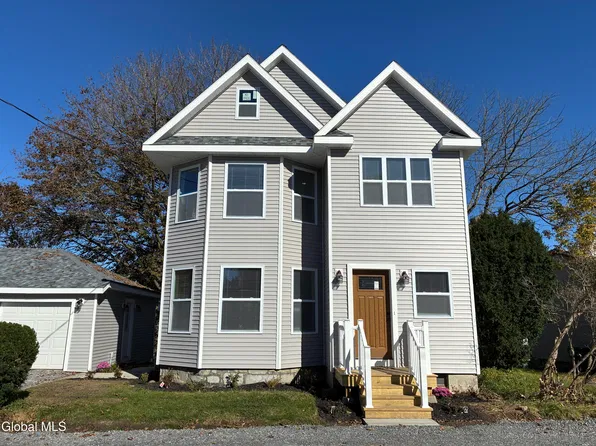 7 Main Street, Hagaman, NY 12086
