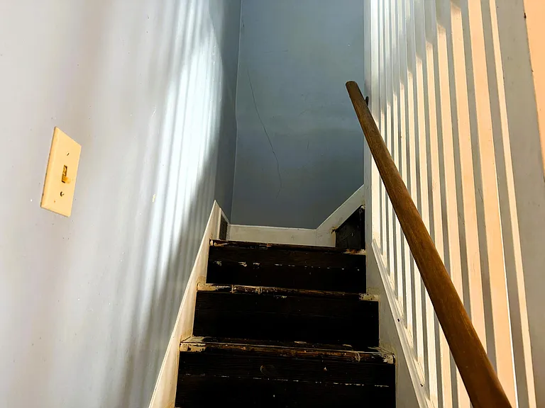 915 Perry Hwy — Photo 26