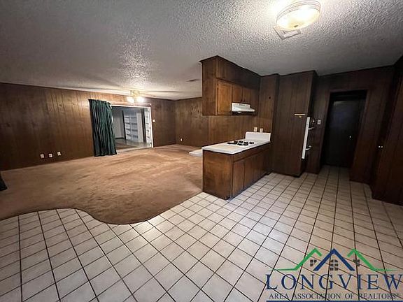 4th image of 1002 Kay Dr