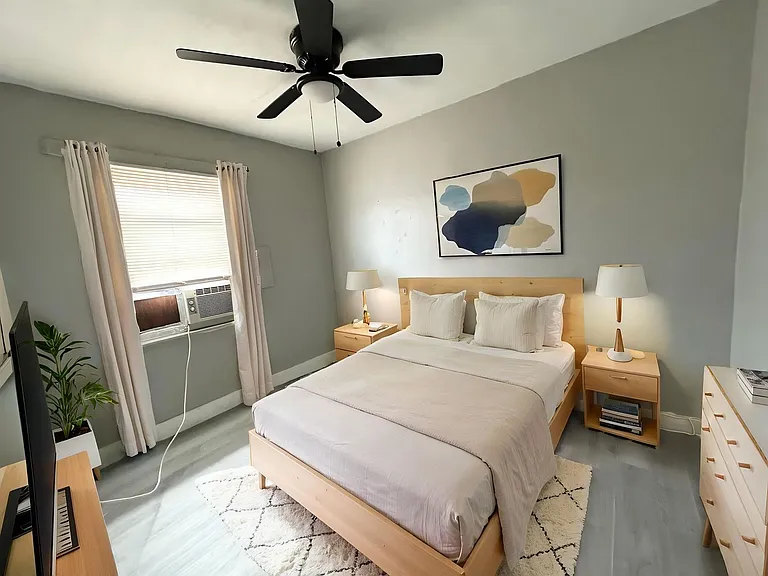 430 N Charles St #9 — Photo 6