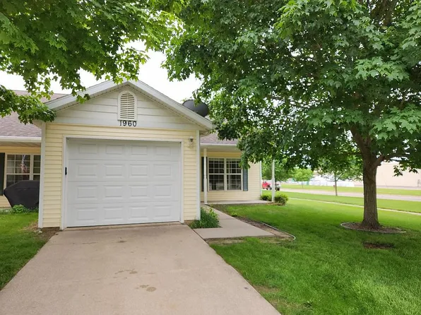 1960 Sibley St, Lowell, MI 49331