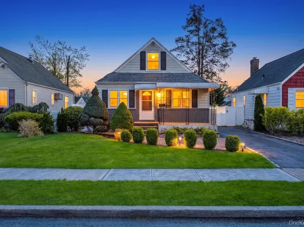 126 New York Avenue, West Hempstead, NY 11552