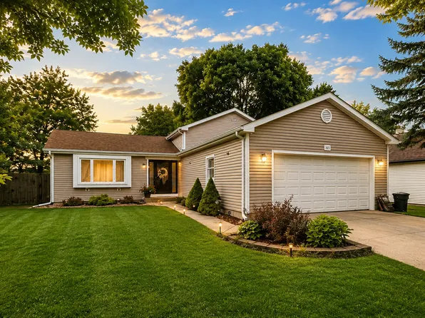 165 Abbeywood Cir, Streamwood, IL 60107