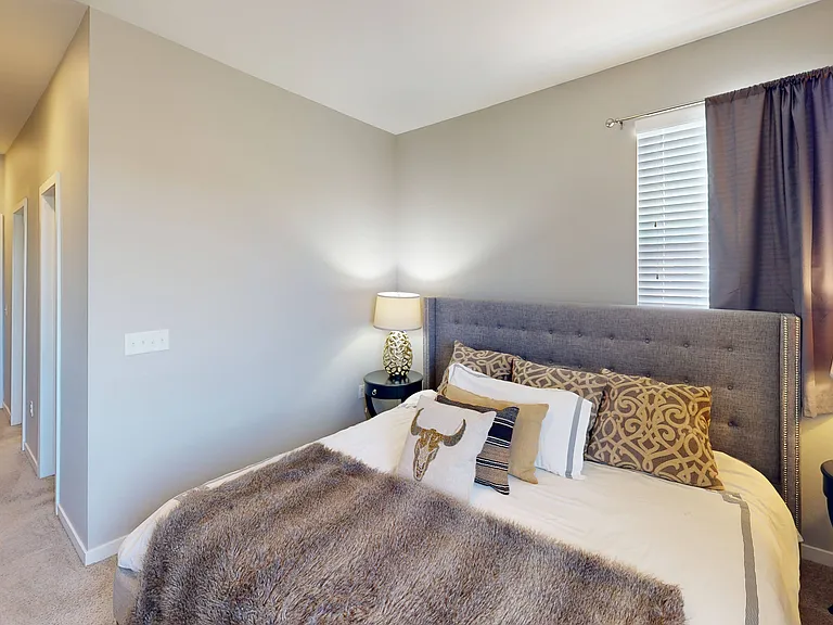 Black Feather Apartment Homes — Photo 9
