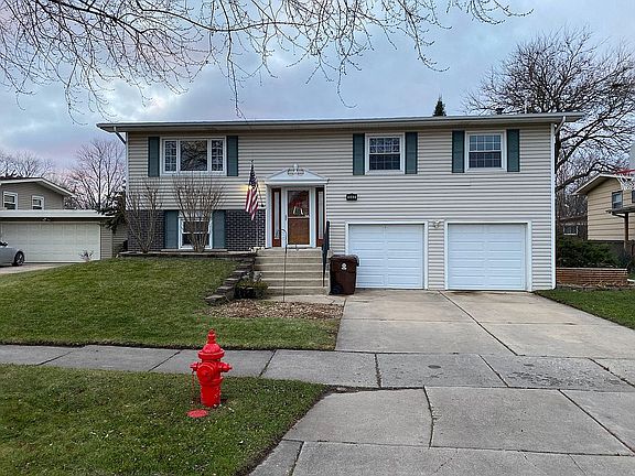 3rd image of 502 N Longwood Dr