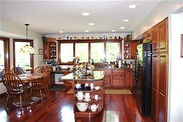3rd image of 131 Canfield Dr