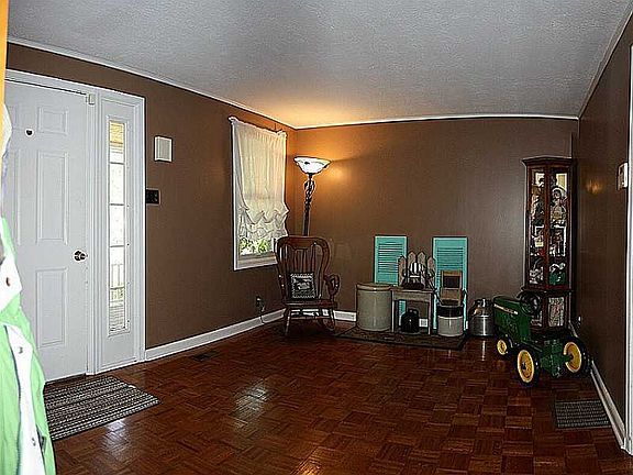 3rd image of 6292 E Phares Ave