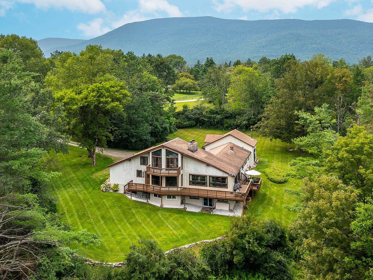 622 longview drive manchester vt 05254 zillow