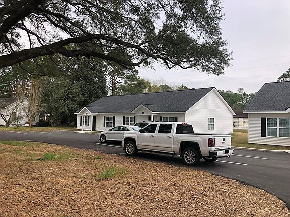 2nd image of 1810 Tallokas St