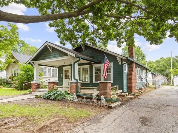 1303 S Maywood Ave, Independence, MO 64052