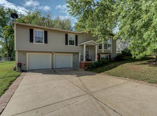 2194 Erik Ln, Pacific, MO 63069