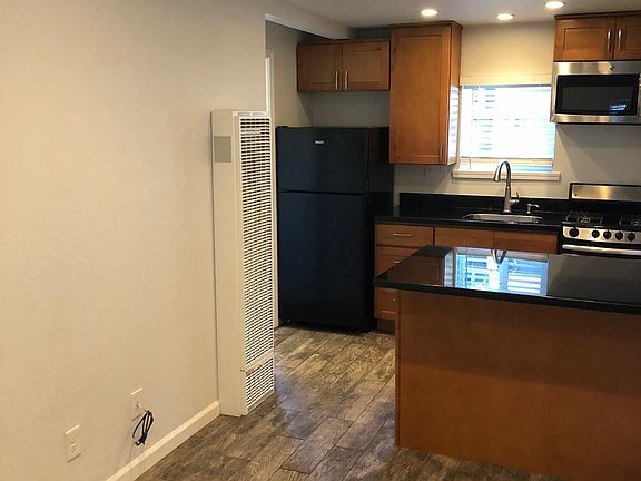 Kitchen/Living Area