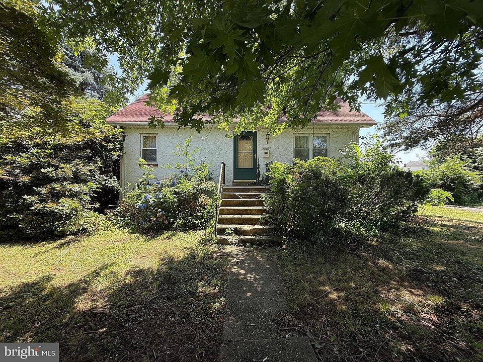 1st image of 357 Lincoln Ave N