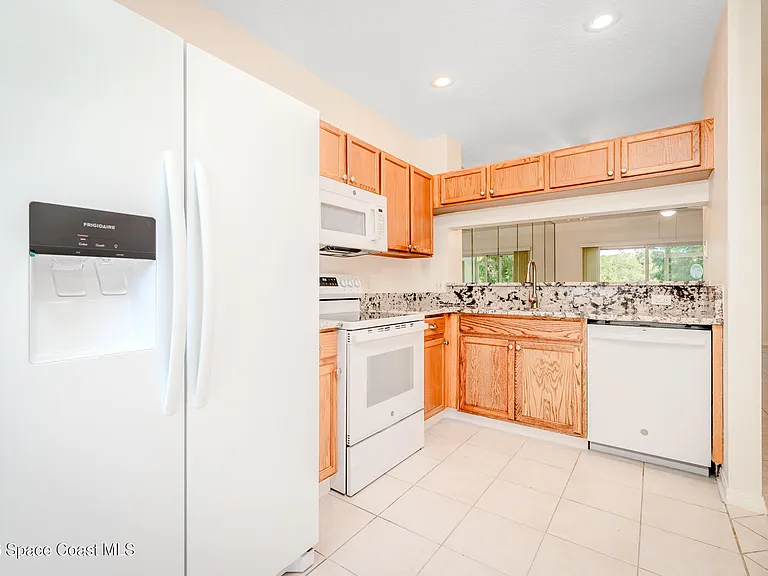518 Steeplechase Ln — Photo 10