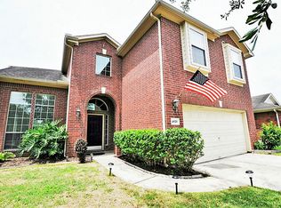 4826 Chase Court Dr, Bacliff, TX 77518