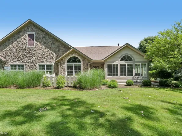 336 Sandover Dr, Aurora, OH 44202