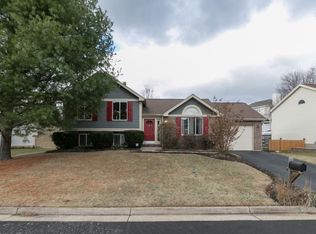 305 Samantha Dr, Sterling, VA 20164