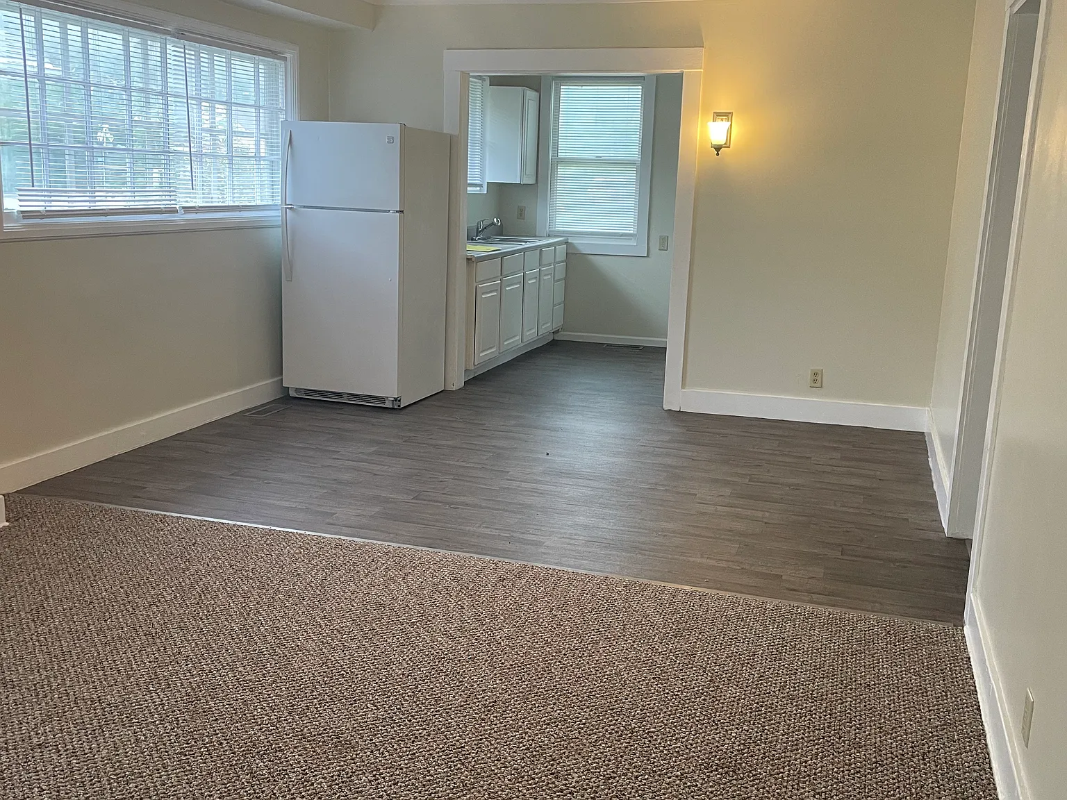 3 bed, 780 sqft, $1,000 — Photo 3