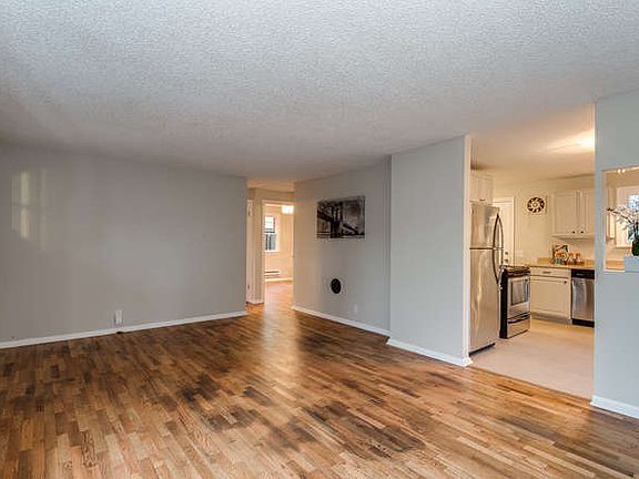 5th image of 14444 11th Ave SW