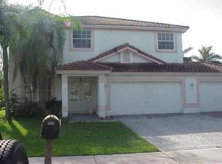 940 Greenbrier Ave, Davie, FL 33325