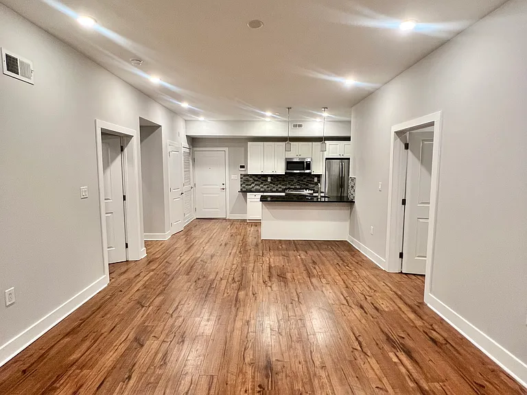 330 Cambridge St #2 — Photo 6