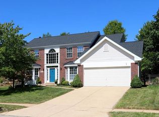 817 Arlington Glen Dr, Fenton, MO