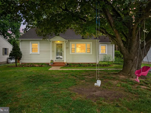 313 Oak St, Centreville, MD 21617