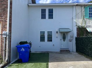 30 Grove St, Charleston, SC 29403