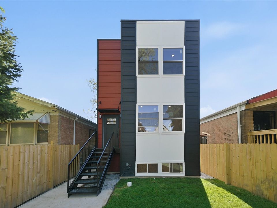 1st image of 939 N Harding Ave