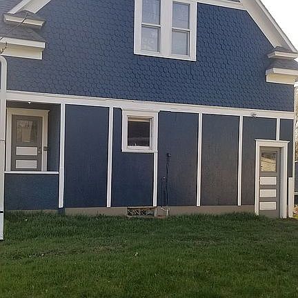 2nd image of 400 N East St