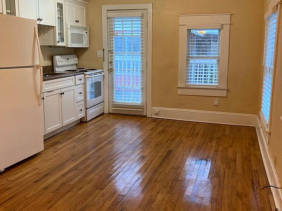 2nd image of 1215 E Central Blvd #5