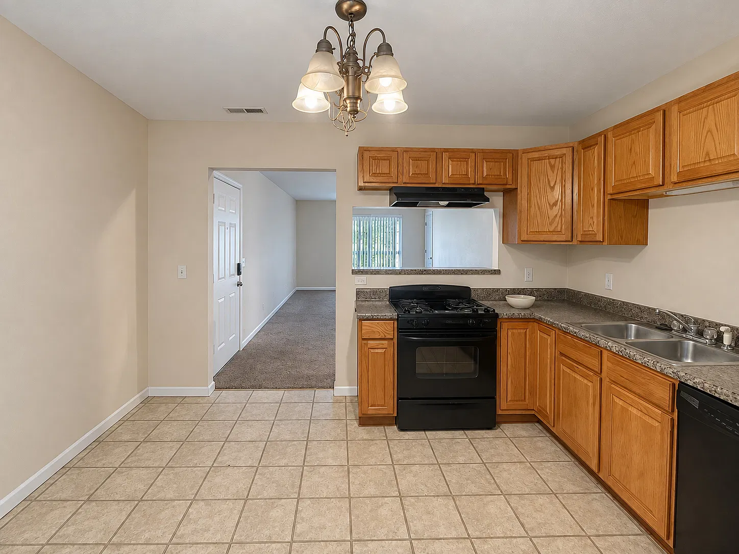 2 bed, 1044 sqft, $1,400 — Photo 4