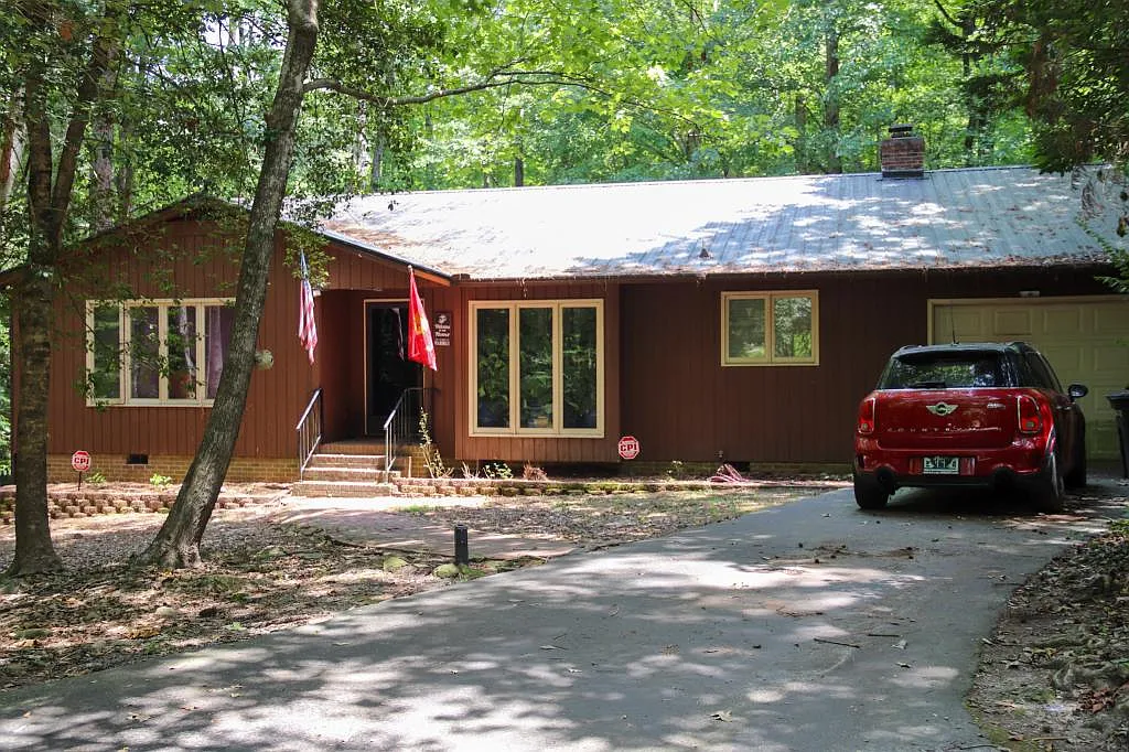 1415 Texas Square — Photo 1