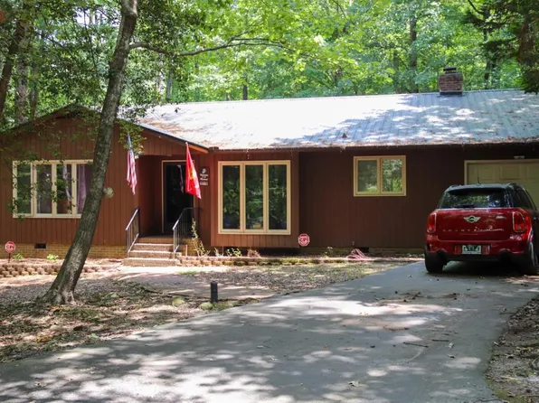 1415 Texas Sq, Sanford, NC 27332
