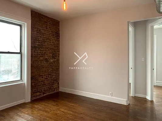 Rented by Yaffa Realty LLC | media 18