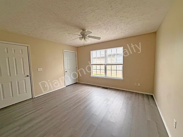 1452 N Ethyl Ave — Photo 4