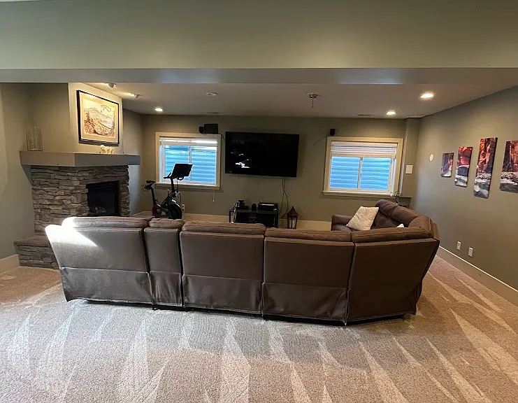 3391 E Santa Rosa Ave — Photo 18