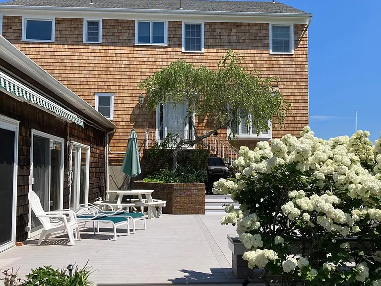 609 Ocean Ave — Photo 12