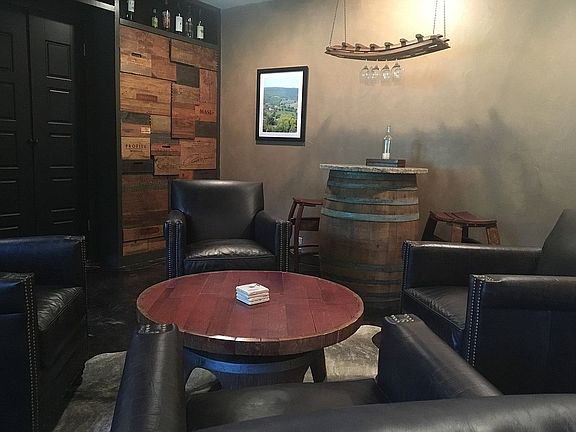Wine sitting room