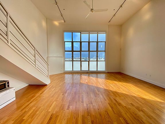 2nd image of 1250 Missouri St Unit 201