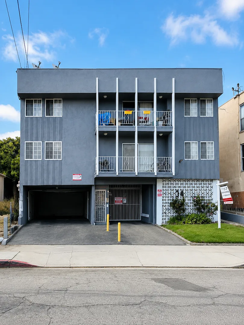 347 E. Plymouth Inglewood, CA 90302 — Photo 2