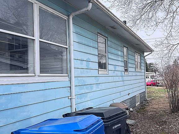 3rd image of 417 48th St